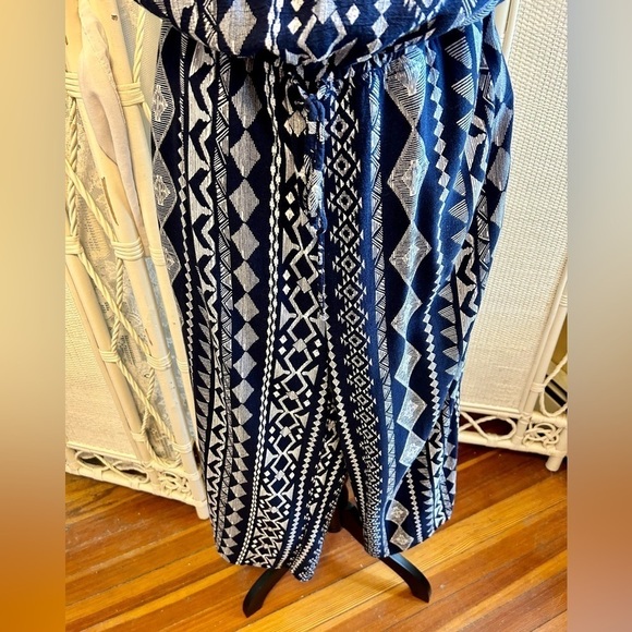 Lulu's Jumpsuit Sparrow Blue White Aztec Print Crop Length Halter Tie size Large - Picture 7 of 16